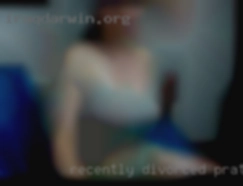 Recently divorced from marriage Prattville, Alabama at 17.